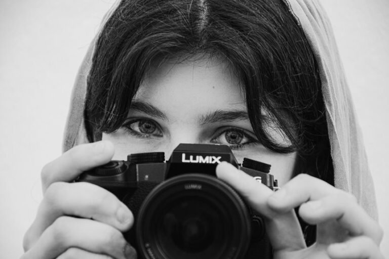 natural skin sharp eyes